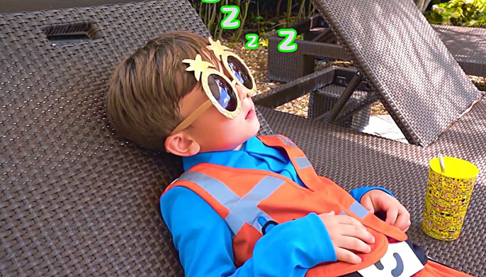 سنیا فوق العاده - فصل 1 قسمت 7