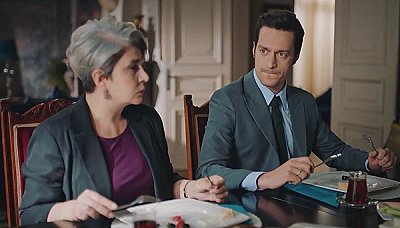 Omskdan qozoq ayollar pornosi Rozpusna jinsiy onasi