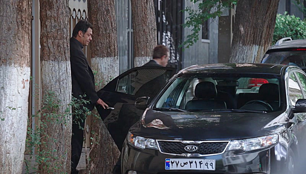 زخم کاری: بازگشت - فصل 2 قسمت 8 (مخصوص نابینایان)