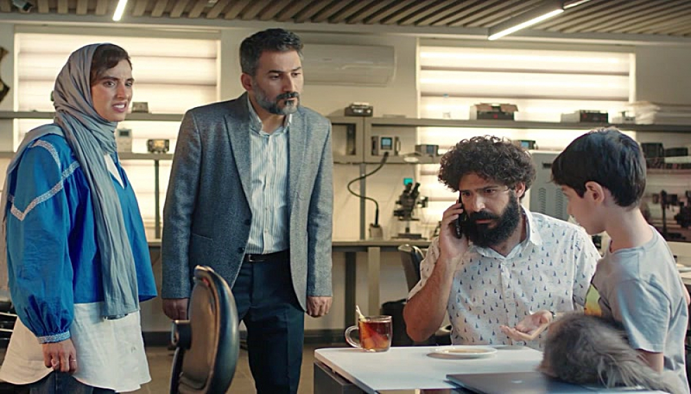 مگه تموم عمر چند تا بهاره - فصل 1 قسمت 25 (قسمت آخر)