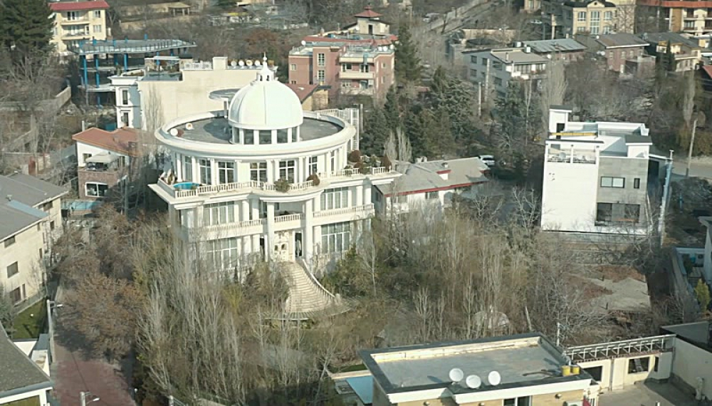 قطب شمال - فصل 1 قسمت 10