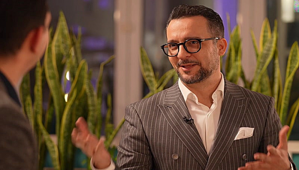 کارمانی - فصل 1 قسمت 8