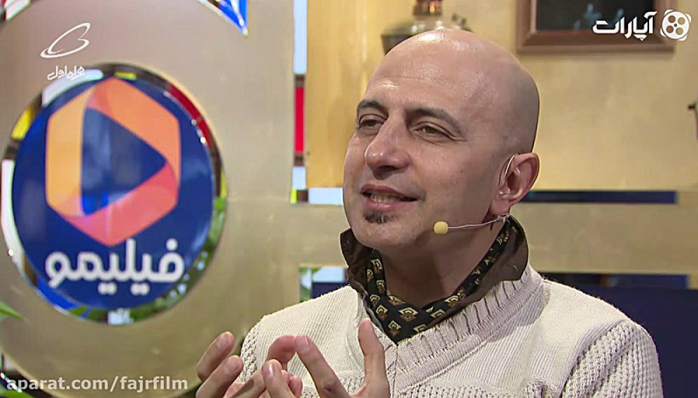 کافه آپارات - جشنواره فجر 97 :  گفتگوی سحر عصرآزاد و امیر پوریا درباره فیلم سازان تازه کار جشنواره