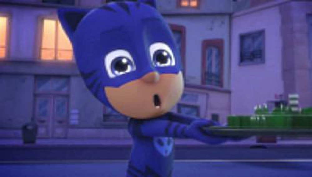 قهرمانان نقابدار - فصل 1 قسمت 8