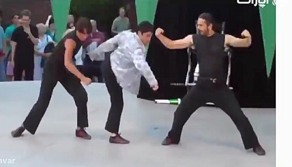 رزم آور - سارا خادم الشریعه