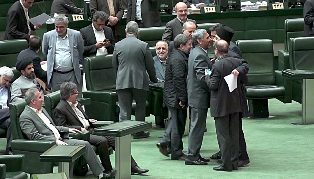 انتقال پایتخت - فصل 1 قسمت 11