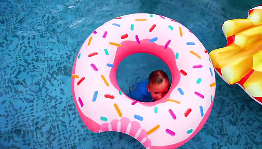 ولاد و نیکی - فصل 1 قسمت 93