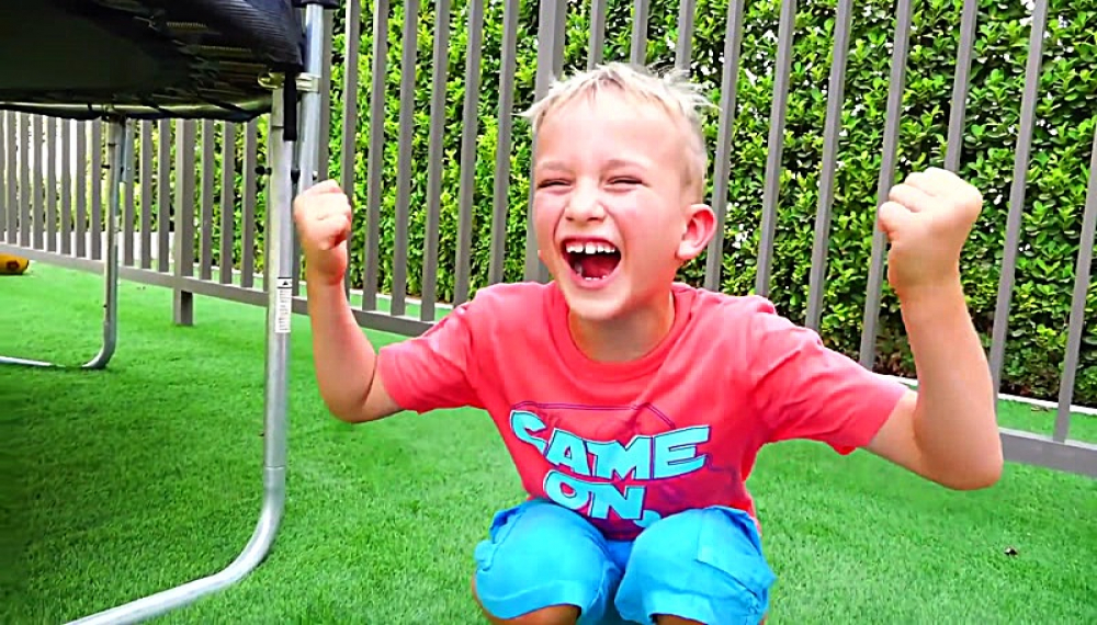 ولاد و نیکی - فصل 1 قسمت 103