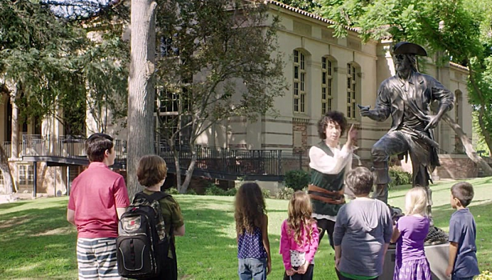 زندگی گورتیمر گیبون در نرمال استریت - فصل 1 قسمت 12