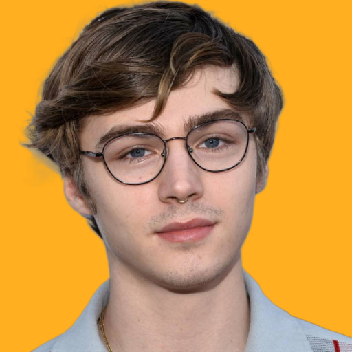 مایلز هایزر - Miles Heizer