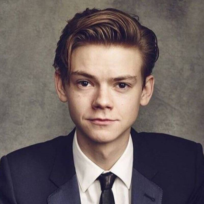 توماس سنگستر - Thomas Brodie-Sangster