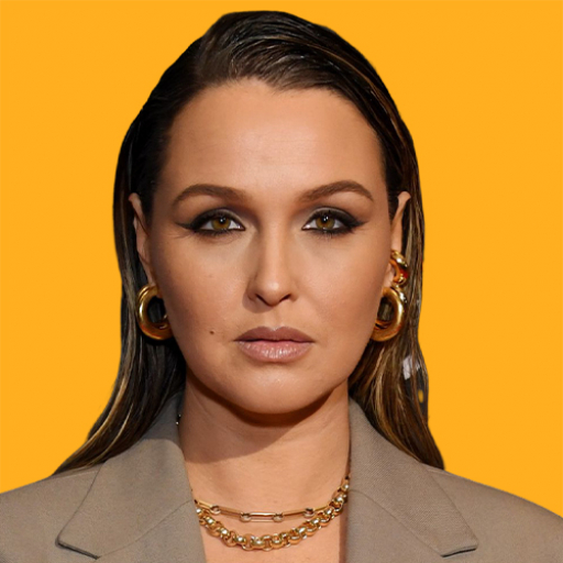 کامیلا لودینگتون - Camilla Luddington