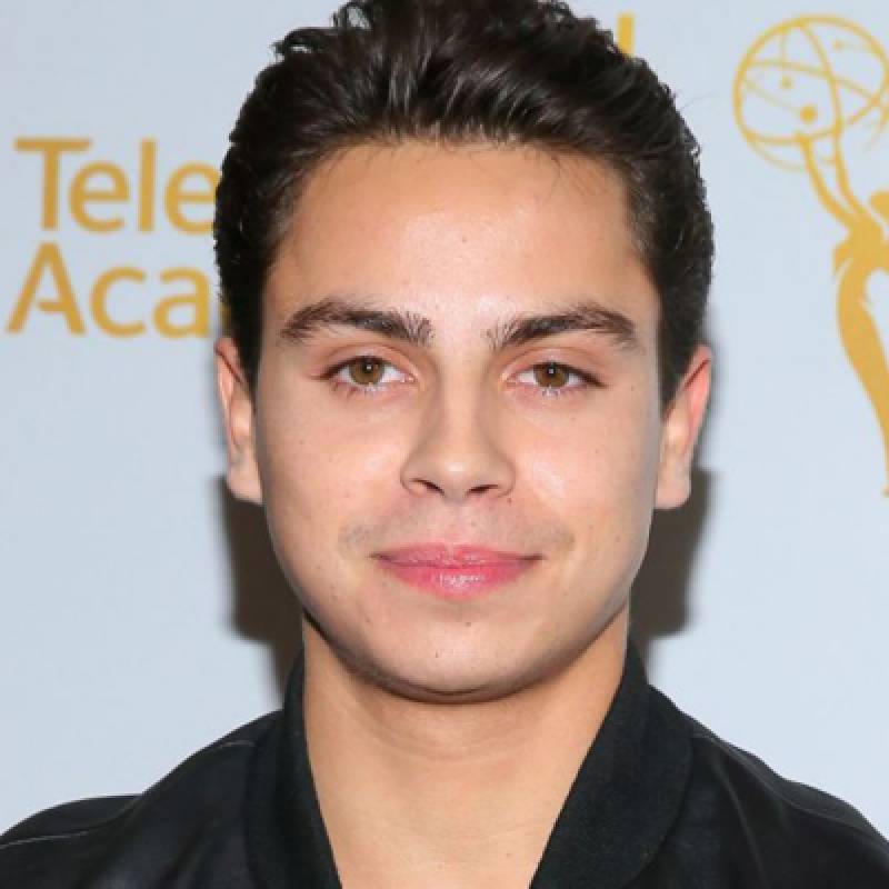 جیک تی. آستین - Jake T. Austin