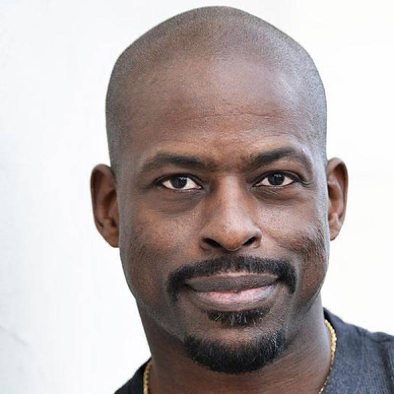 استرلینگ کی براون - Sterling K. Brown