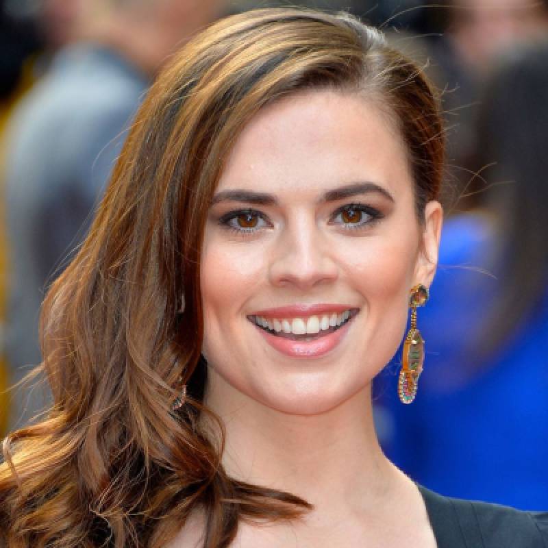 هایلی اتول - Hayley Atwell