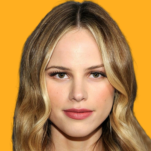 هالستون سیج - Halston Sage