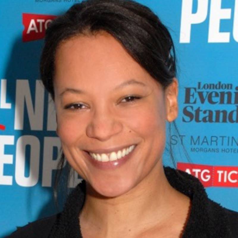 نینا سوسانیا - Nina Sosanya