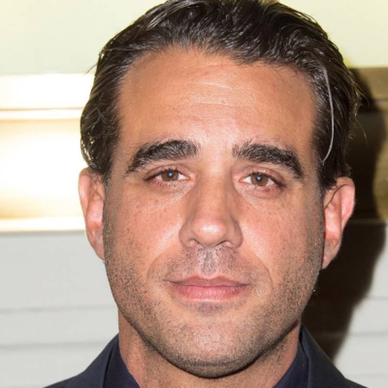 بابی کاناوله - Bobby Cannavale