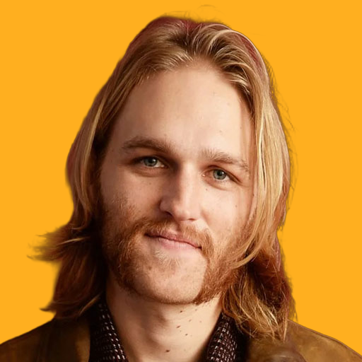 وایت راسل - Wyatt Russell