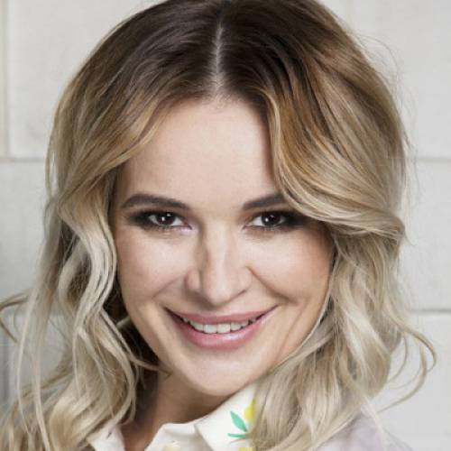 کیرستون ویرینگ - Kierston Wareing