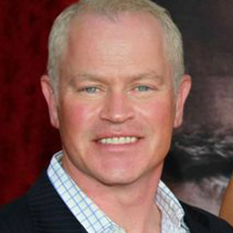 نیل مک دونا - Neal McDonough