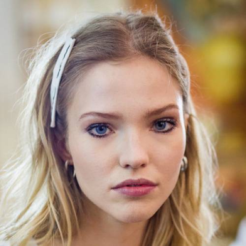 ساشا لوس - Sasha Luss