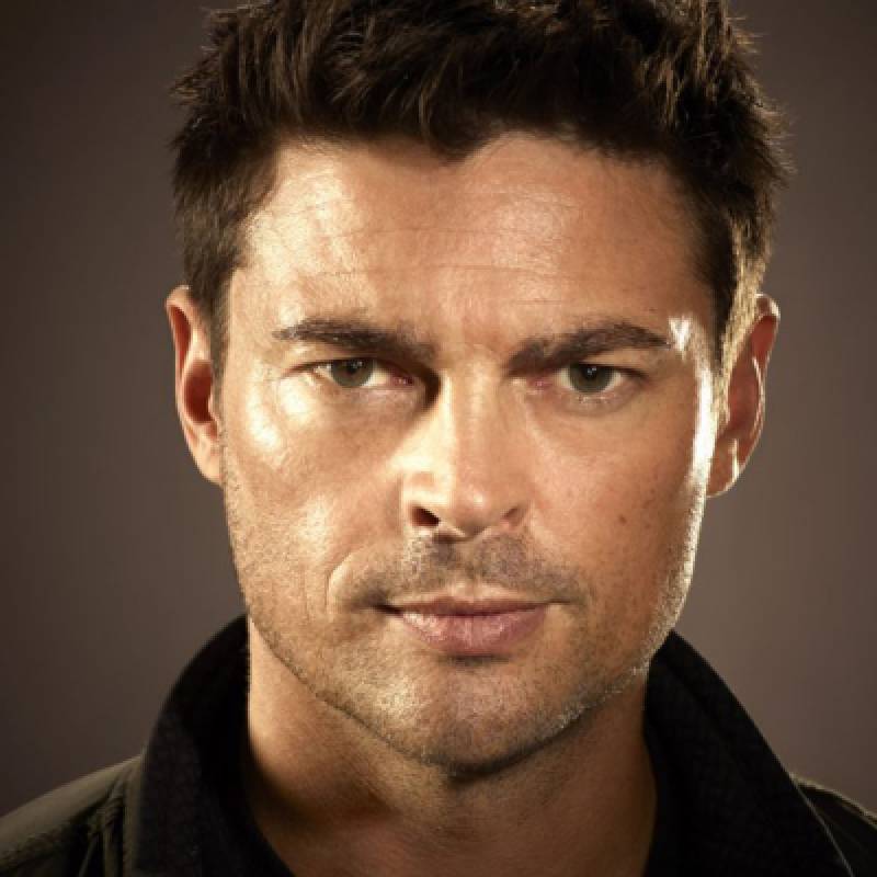 کارل اوربان - Karl Urban