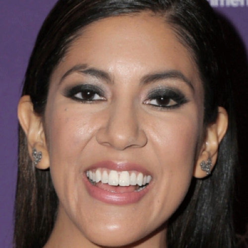 استفانی بیاتریز - Stephanie Beatriz