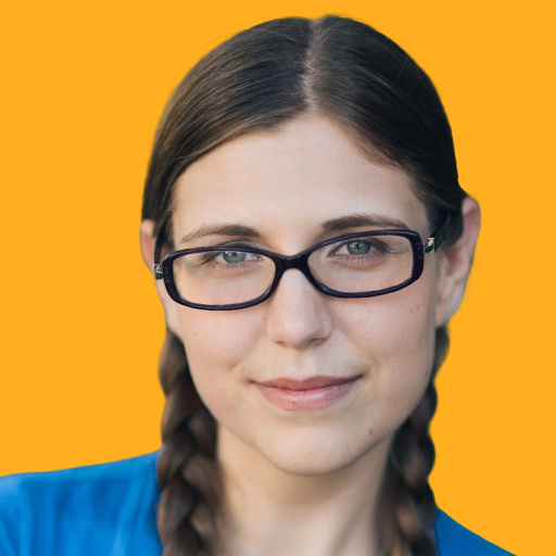 لائورا پست - Laura Post