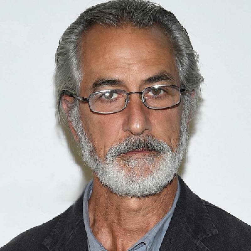 دیوید استراترن - David Strathairn