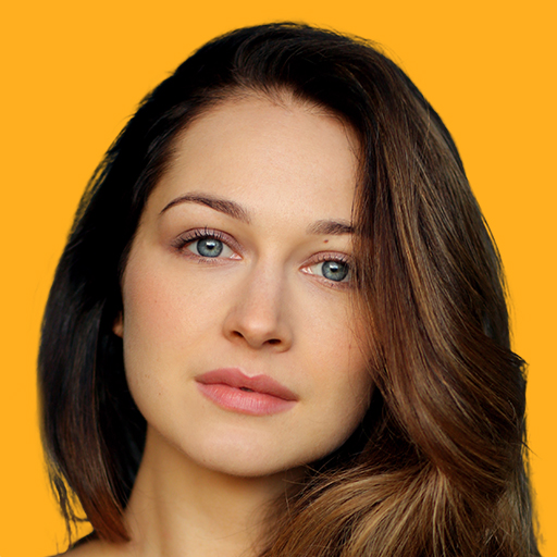 هانا جیمز - Hannah James