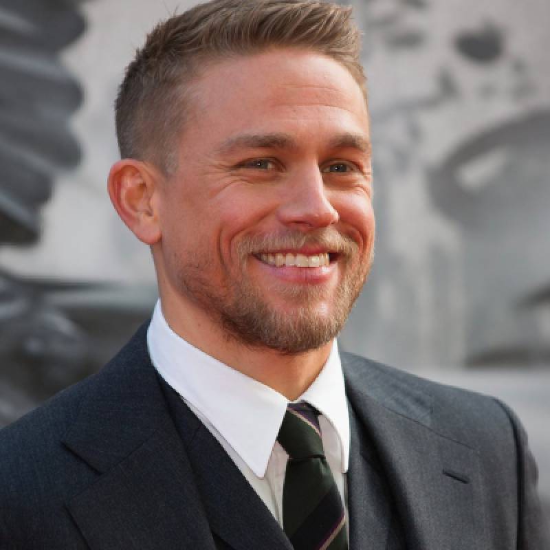 چارلی هونام - Charlie Hunnam