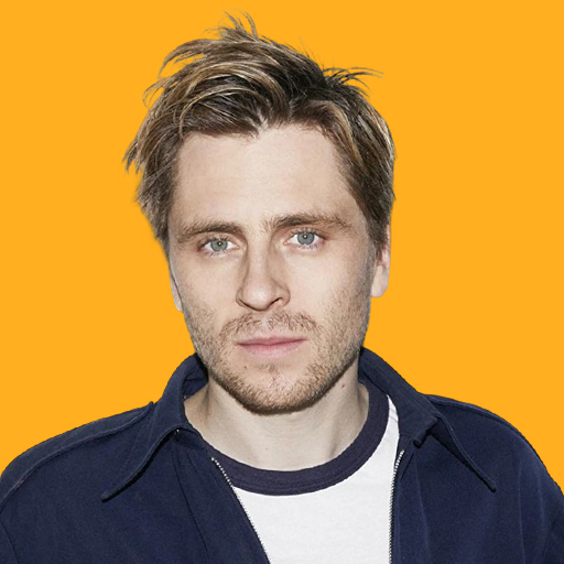 سوئریر گودنسون - Sverrir Gudnason