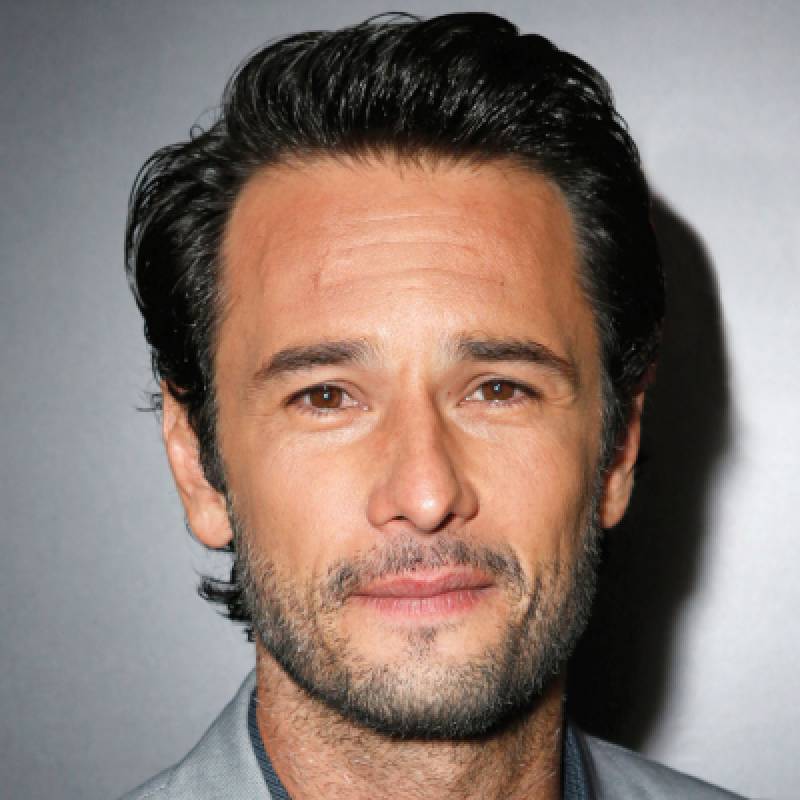 رودریگو سانتورو - Rodrigo Santoro