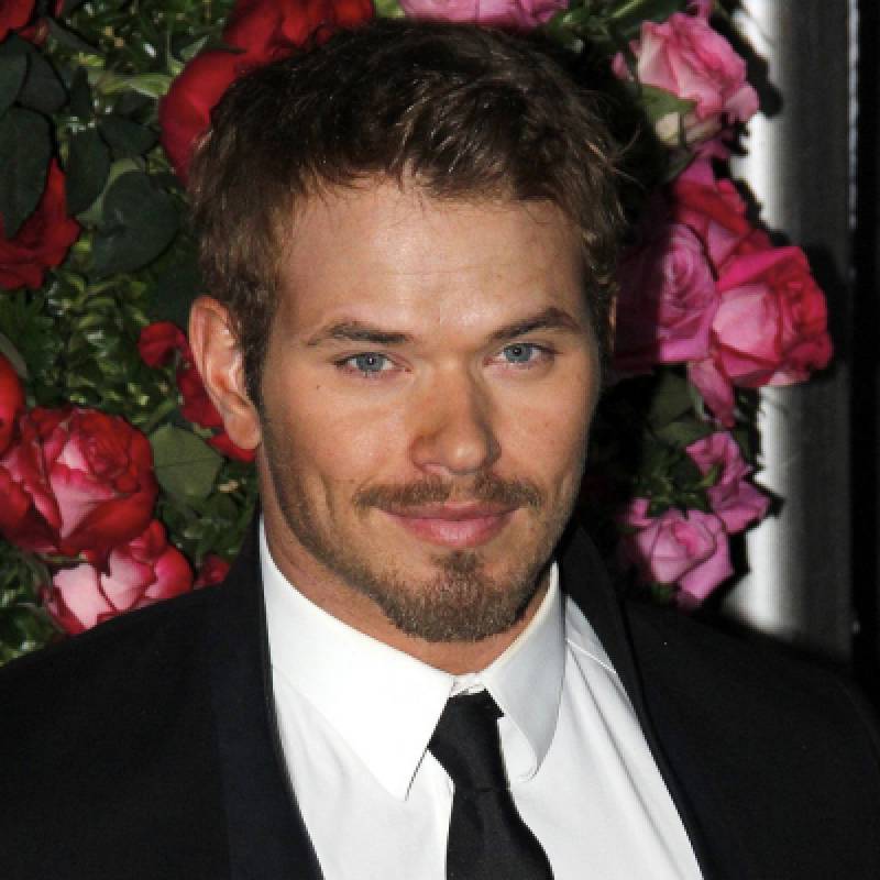 کلان لاتز - Kellan Lutz