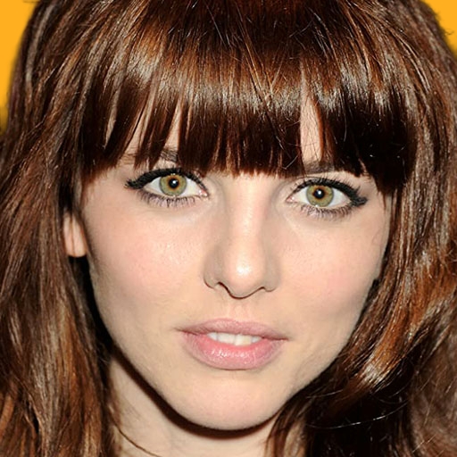 افلیا لاویبوند - Ophelia Lovibond