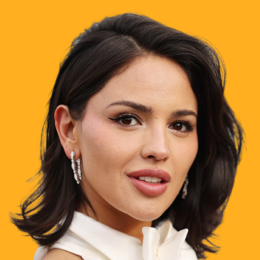 ایزا گونزالس - Eiza Gonzalez