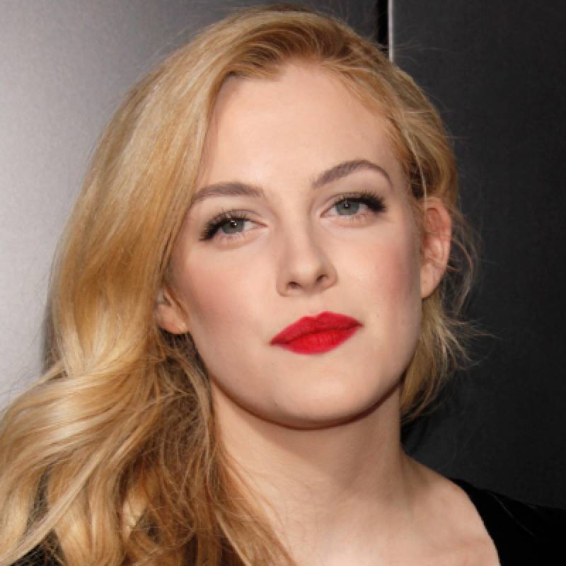 رایلی کیئو - Riley Keough