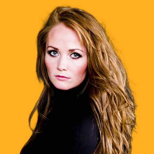 آکوستا اوا ارلنتستوتیر - Ágústa Eva Erlendsdóttir