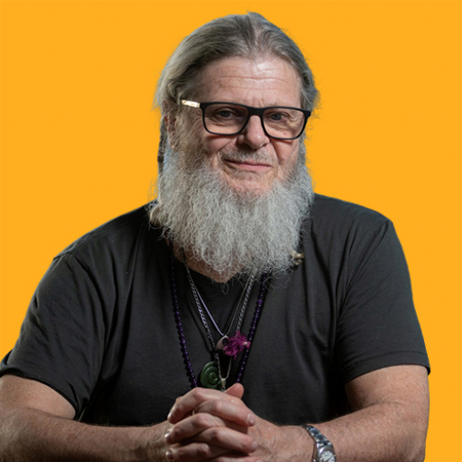 گوستاوو سانتائولایا